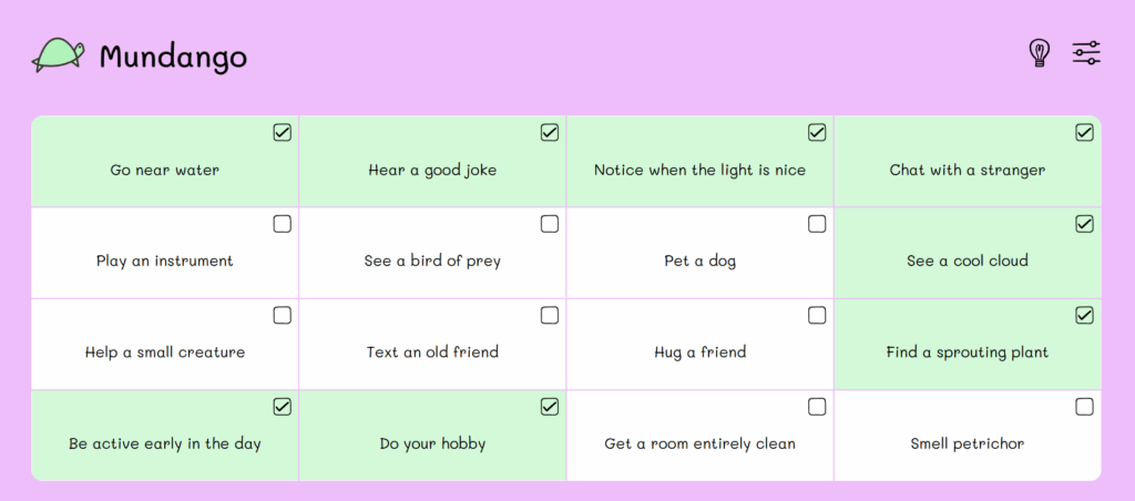 An image of a Mundango board. The top row is filled.